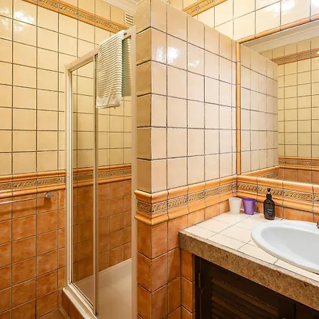 Semesterbostad Casa Bobo *